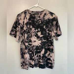 Zutter NWOT womens medium Tye Die tshirt.